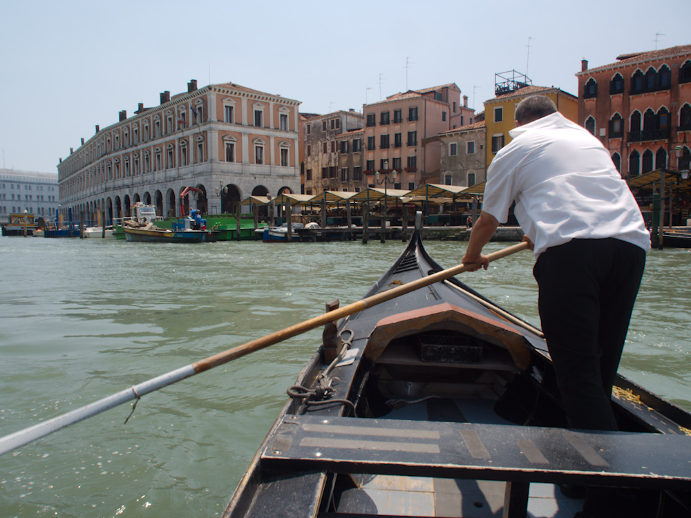 201406030736-VENEA218-E-M5.jpg OLYMPUS IMAGING CORP. E-M5 Canal Grande, Grand Canal, Italia, Italija, Italy, Venecija, Veneto, Venezia, Venice, gondola
